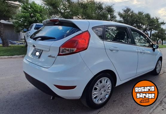 Autos - Ford Fiesta S 2015 Nafta 135000Km - En Venta