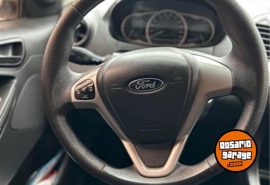 Autos - Ford KA SE 2017 Nafta 180000Km - En Venta