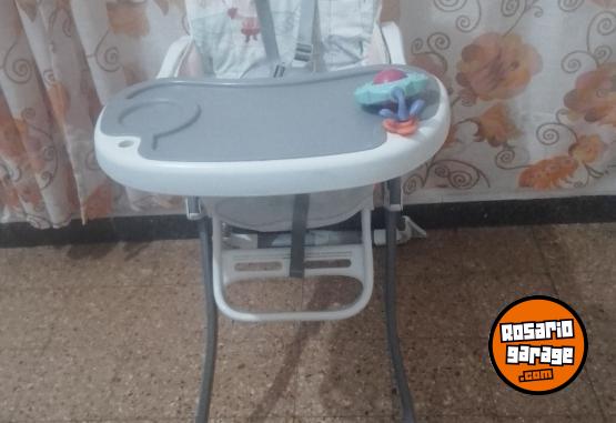 Artculos para beb - Vendo silla para comer y butaca de auto carestino - En Venta