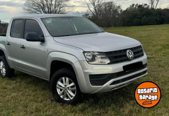 Camionetas - Volkswagen AMAROK TRENDLINE4X2 140CV 2018 Diesel 108000Km - En Venta