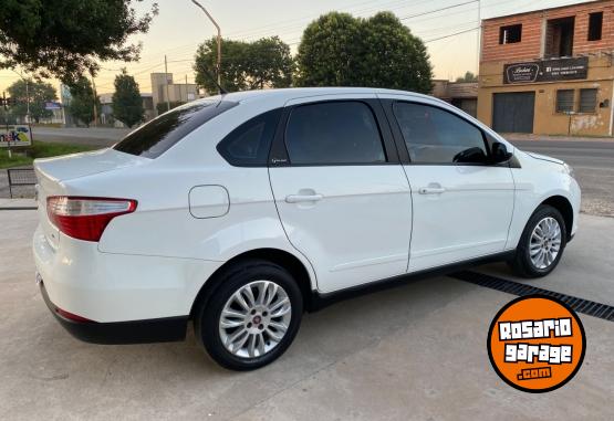 Autos - Fiat GRAND SIENA ATTRACTIVE 2014 Nafta 156224Km - En Venta