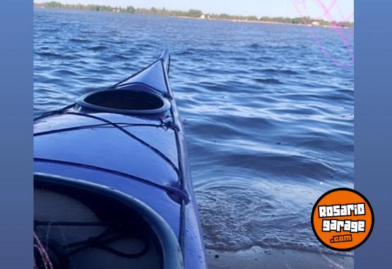 Deportes Náuticos - kayak simple Parana con remo y chaleco, en guarderia - En Venta