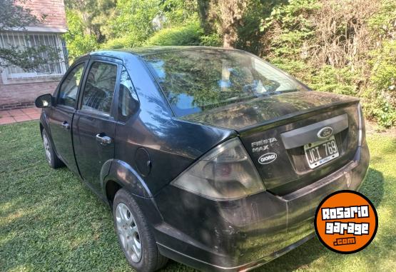 Autos - Ford FIESTA MAX 2010 Nafta 111111Km - En Venta