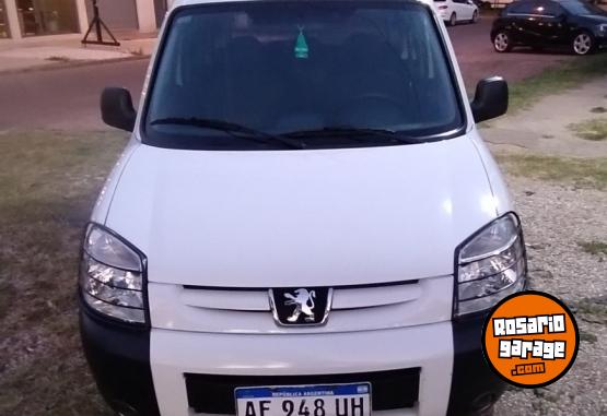 Utilitarios - Peugeot PARTNER PATAGONICA 1.6HDI 2021 Diesel 72000Km - En Venta