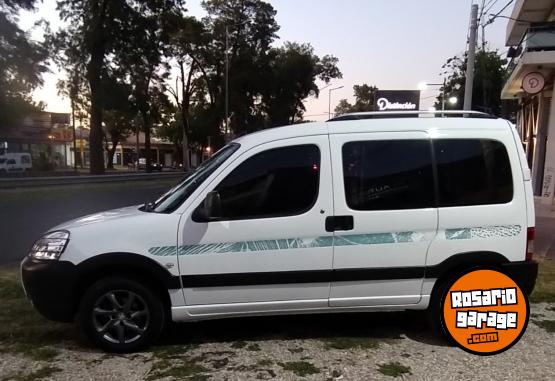 Utilitarios - Peugeot PARTNER PATAGONICA 1.6HDI 2021 Diesel 72000Km - En Venta