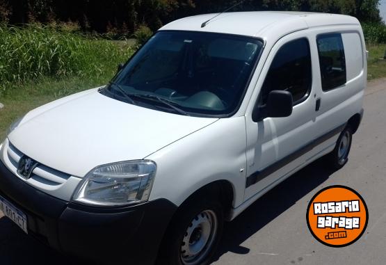 Utilitarios - Peugeot Partner hdi 1.6 mixta 2016 Diesel 129000Km - En Venta