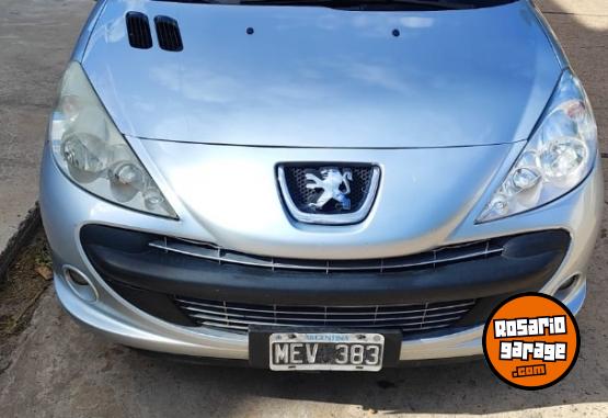 Autos - Peugeot 207 feline 2013 Nafta 120000Km - En Venta