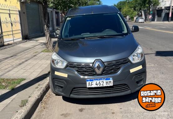 Utilitarios - Renault Kangoo 2021 Diesel 70000Km - En Venta