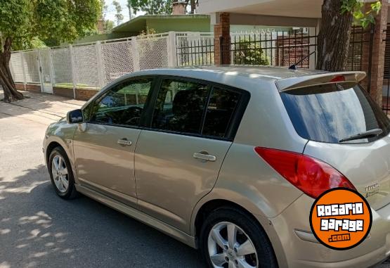 Autos - Nissan Tiida tekna 2013 Nafta 190000Km - En Venta