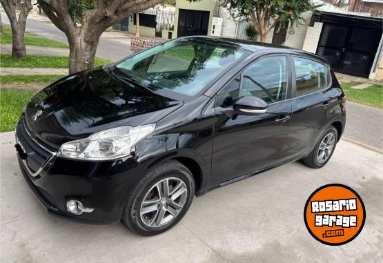 Autos - Peugeot 208 2015 Nafta 159000Km - En Venta