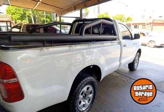 Camionetas - Toyota Hilux cs 4x4 2015 Diesel 180000Km - En Venta