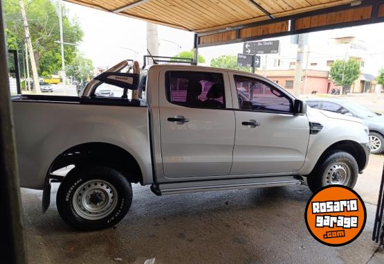 Camionetas - Ford Ranger 2.2 2020 Diesel 145000Km - En Venta