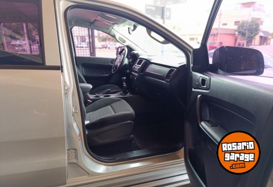 Camionetas - Ford Ranger 2.2 2020 Diesel 145000Km - En Venta