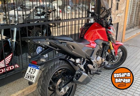 Motos - Honda CB 300 2023 Nafta 7750Km - En Venta