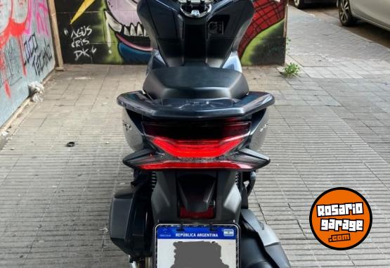 Motos - Honda PCX 150 2021 Nafta 30100Km - En Venta