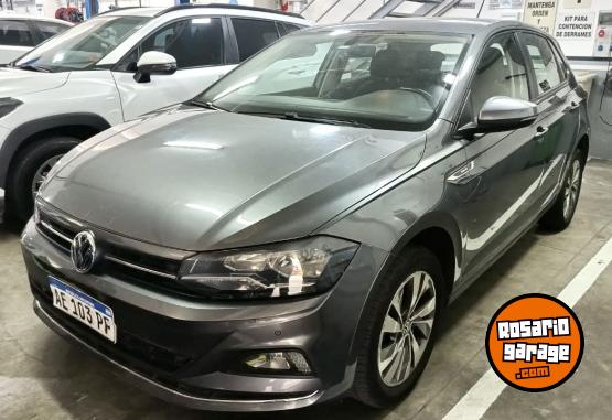 Autos - Volkswagen Polo Highline 2019 Nafta 127000Km - En Venta