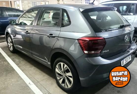 Autos - Volkswagen Polo Highline 2019 Nafta 127000Km - En Venta