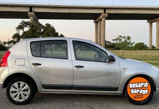 Autos - Renault SABDERO 1.6 CONFORT 2010 Nafta 145000Km - En Venta