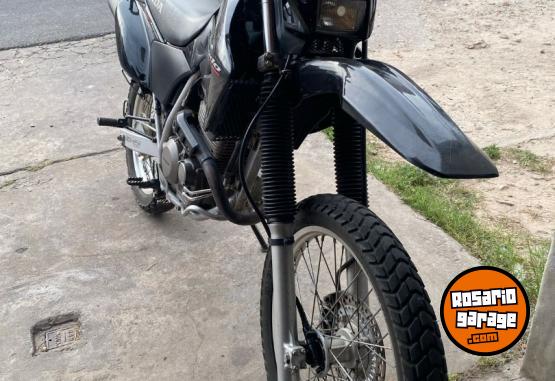 Motos - Honda Tornado XR250 2013 Nafta 23000Km - En Venta