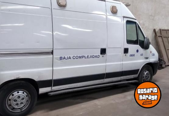 Utilitarios - Fiat Fiat ducato maxicargo amb 2014 Diesel 250000Km - En Venta