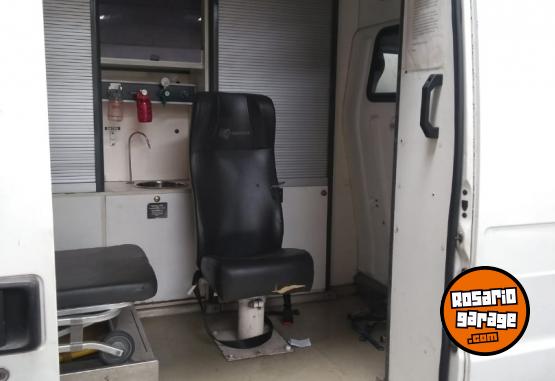 Utilitarios - Fiat Fiat ducato maxicargo amb 2014 Diesel 250000Km - En Venta