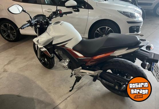 Motos - Honda CB Twister 2019 Nafta 5400Km - En Venta