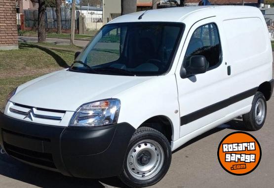 Utilitarios - Citroen berlingo 2013 Diesel 220000Km - En Venta