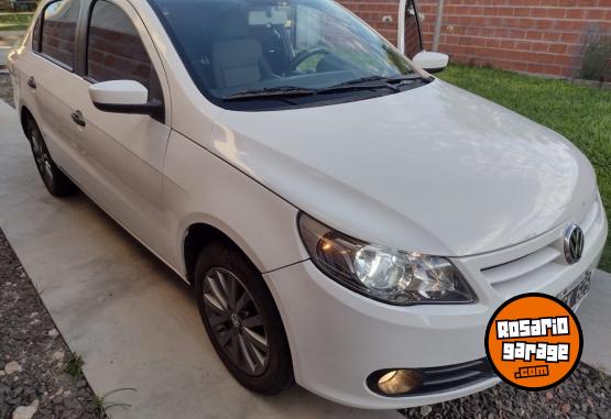 Autos - Volkswagen Voyage 2011 Nafta 162000Km - En Venta