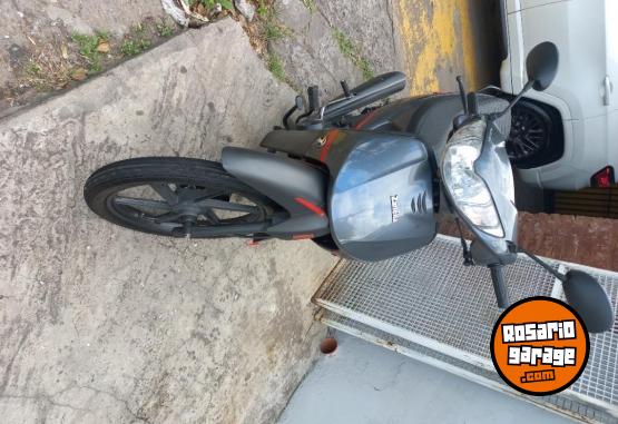 Motos - Zanella 110 2023 Nafta 10000Km - En Venta