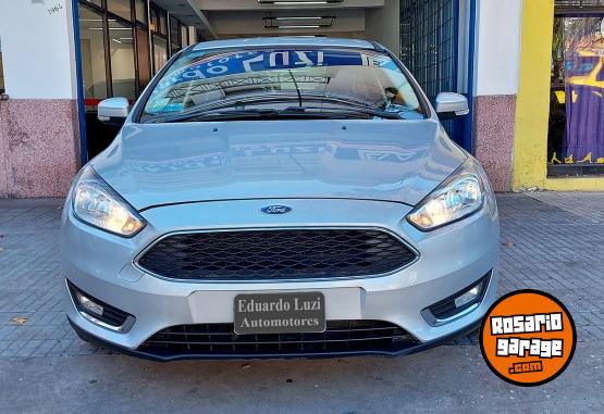 Autos - Ford Focus SE Plus 2016 Nafta 129000Km - En Venta