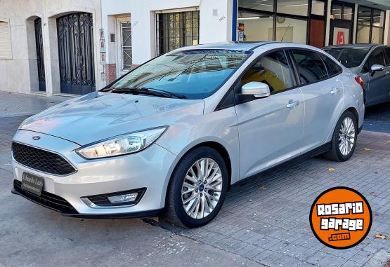 Autos - Ford Focus SE Plus 2016 Nafta 129000Km - En Venta