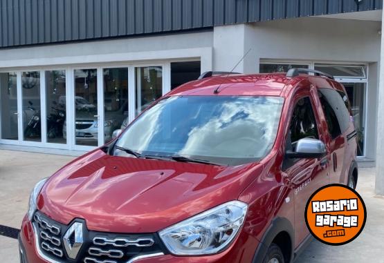 Utilitarios - Renault KANGOO STEPWAY 2024 Nafta 16900Km - En Venta