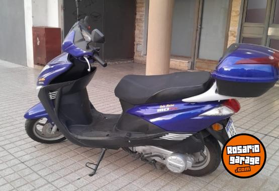 Motos - Mondial Md150 scooter 2023 Nafta 4000Km - En Venta