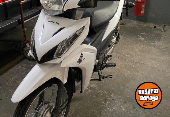 Motos - Honda New Wave 2024 Nafta 8000Km - En Venta