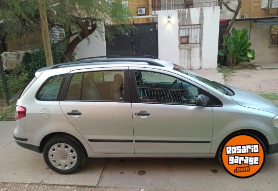 Autos - Volkswagen SURAN 2010 Nafta 112000Km - En Venta