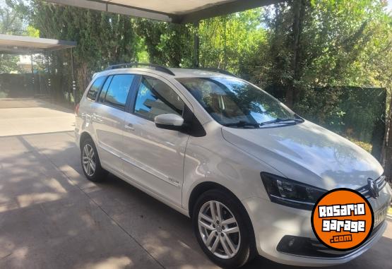 Autos - Volkswagen Suran Highline 2018 Nafta 75000Km - En Venta