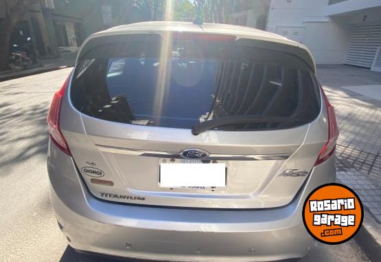 Autos - Ford Fiesta Kinetic Titanium 2013 Nafta 196000Km - En Venta