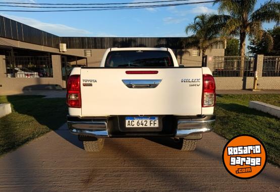 Camionetas - Toyota Hilux DC SRV 2.8 TDI 6AT 2018 Diesel 115500Km - En Venta