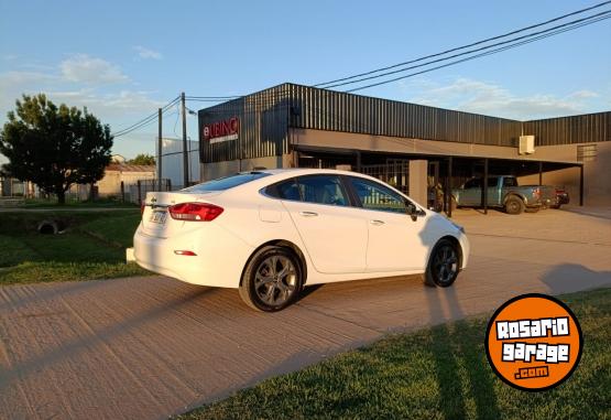 Autos - Chevrolet Cruze LTZ 1.4 Turbo AT 4P 2022 Nafta 97000Km - En Venta