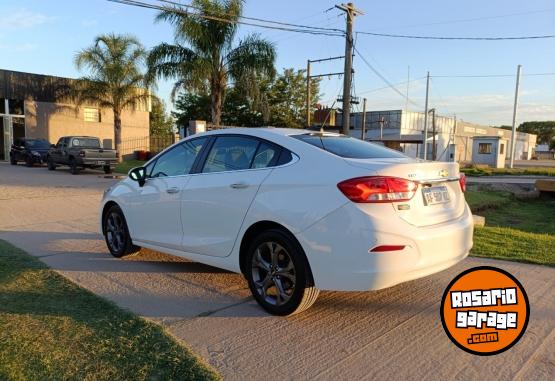 Autos - Chevrolet Cruze LTZ 1.4 Turbo AT 4P 2022 Nafta 97000Km - En Venta