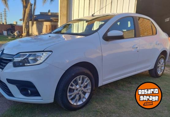 Autos - Renault Logan zen 2022 Nafta 120000Km - En Venta