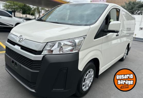 Utilitarios - Toyota HIACE FURGON 2024 Diesel 1Km - En Venta