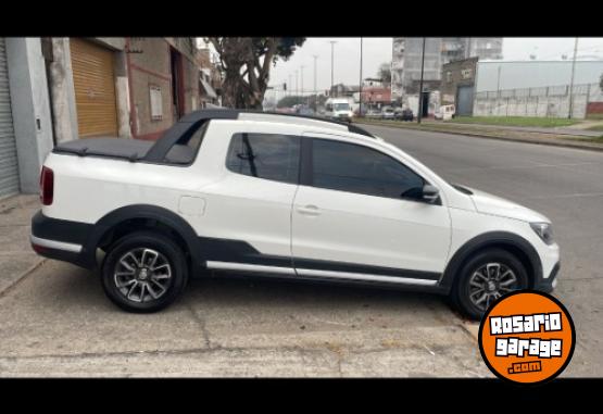 Autos - Volkswagen SAVEIRO CROSS 2017 Nafta 88000Km - En Venta