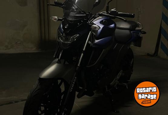 Motos - Yamaha FZ-25 2023 Nafta 6800Km - En Venta