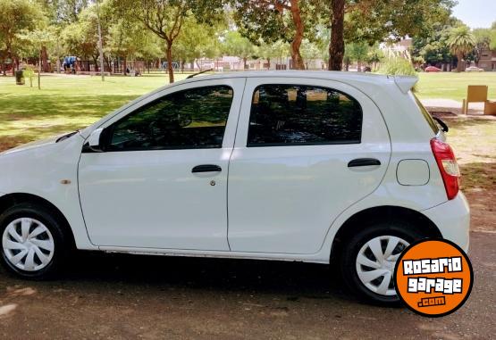 Autos - Toyota Etios 1.5 X 5 Ptas 2021 Nafta 50000Km - En Venta