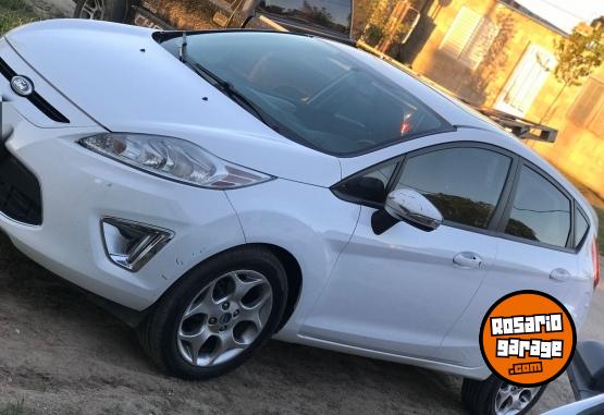 Autos - Ford Fiesta Kinetic 2011 Nafta 156000Km - En Venta