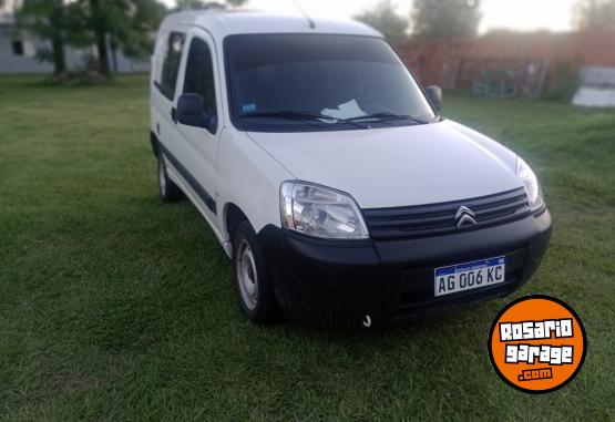 Utilitarios - Citroen Berlingo 2023 Nafta 20000Km - En Venta