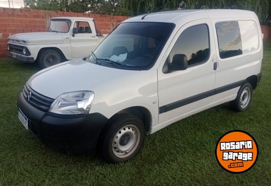 Utilitarios - Citroen Berlingo 2023 Nafta 20000Km - En Venta