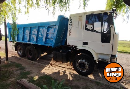 Camiones y Gras - Iveco tector - En Venta