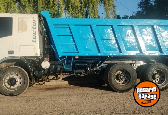 Camiones y Gras - Iveco tector - En Venta